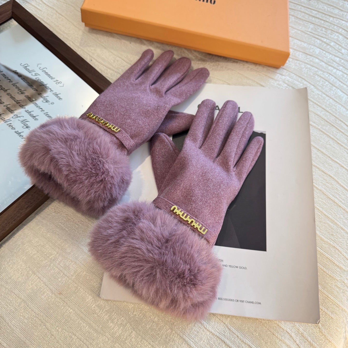 Mi 25 Lazy rabbit wool gloves(PURPLE/PINK)