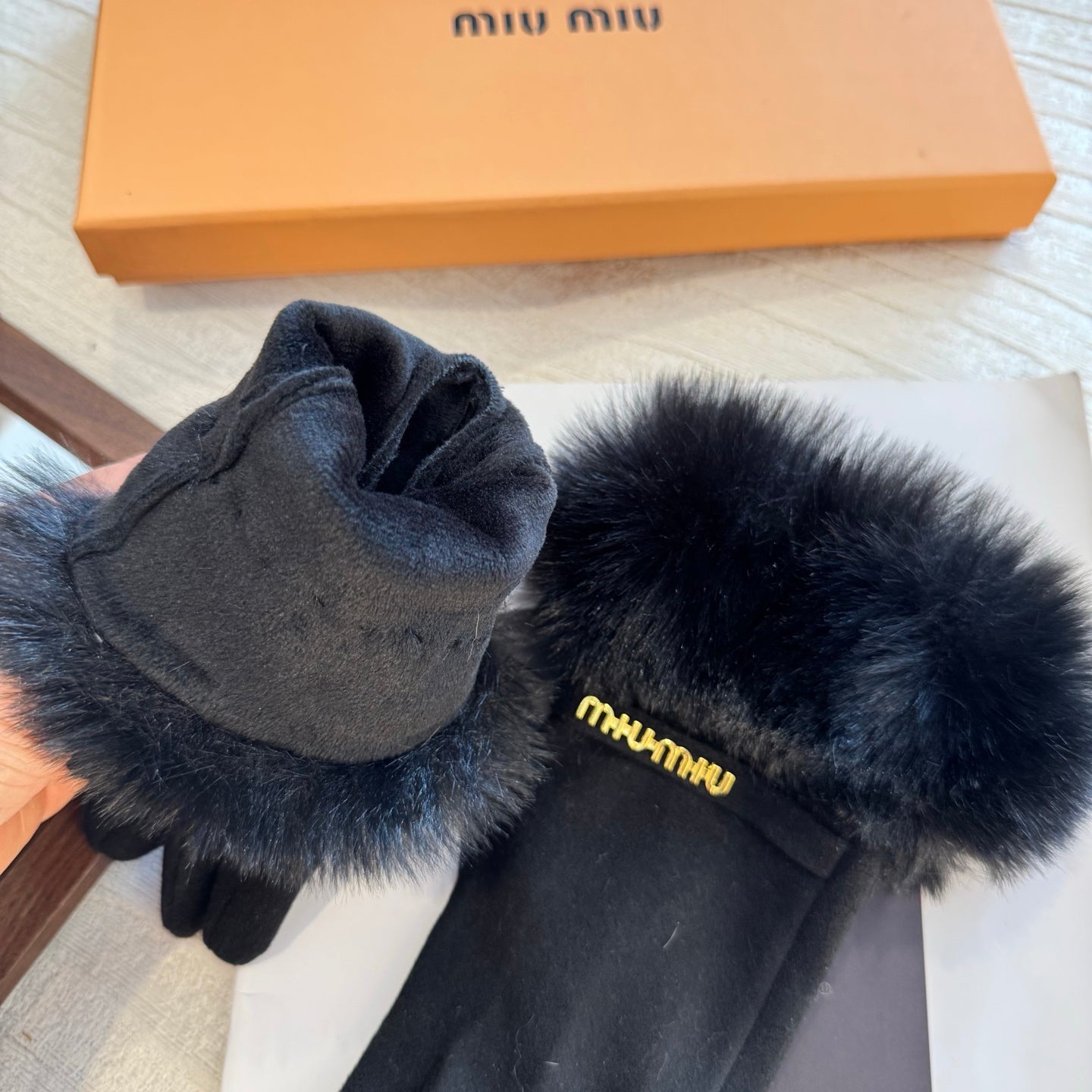 Mi 25 Lazy rabbit wool gloves