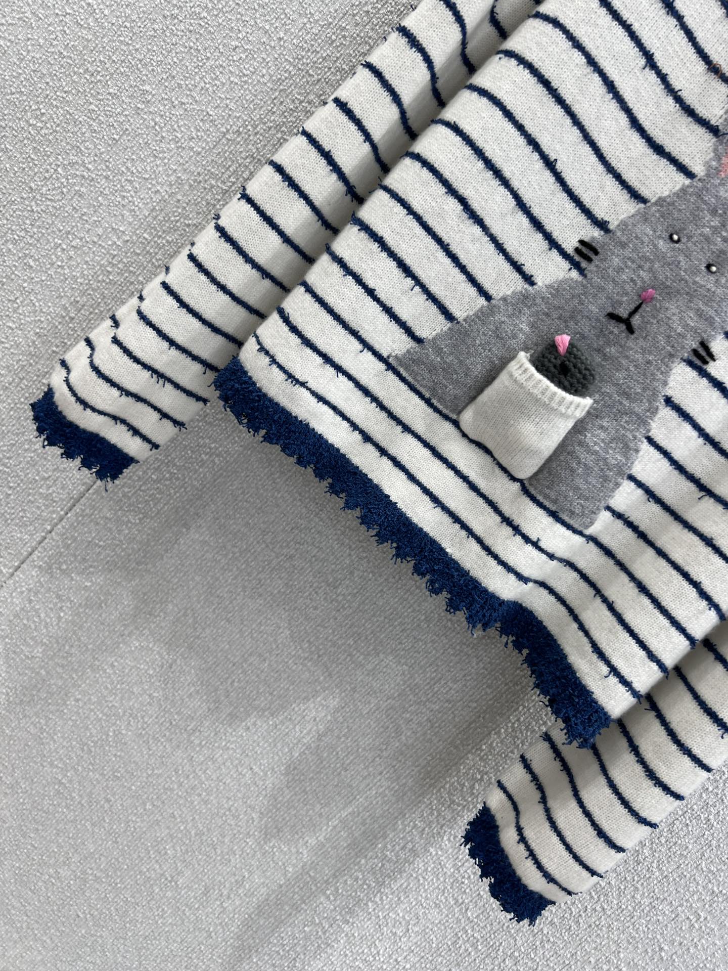 C 25B New Cute Rabbit Jacquard Striped Knitted Sweater Advanced Handicraft Series