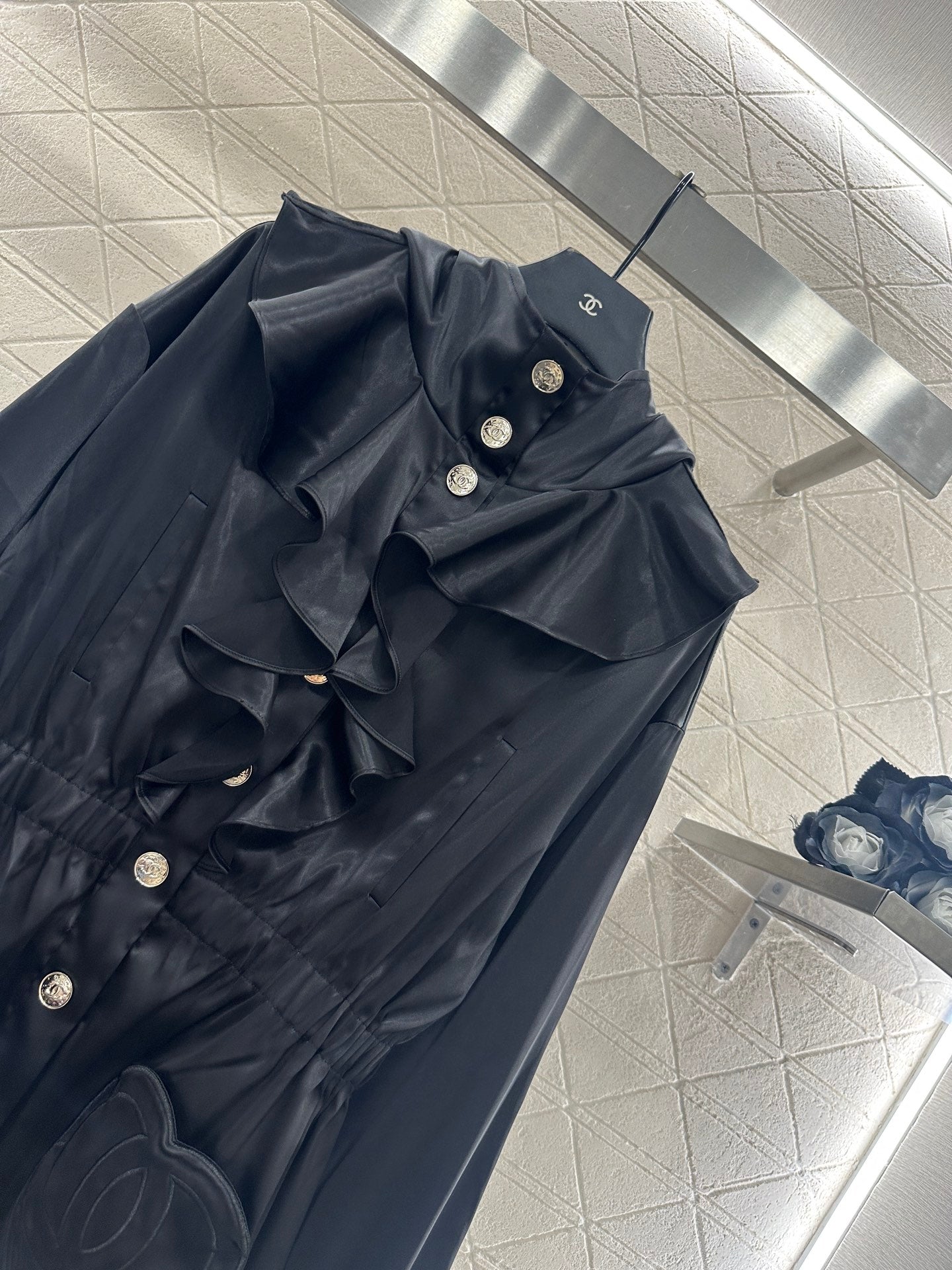 C 25 Lace mid-length trench coat