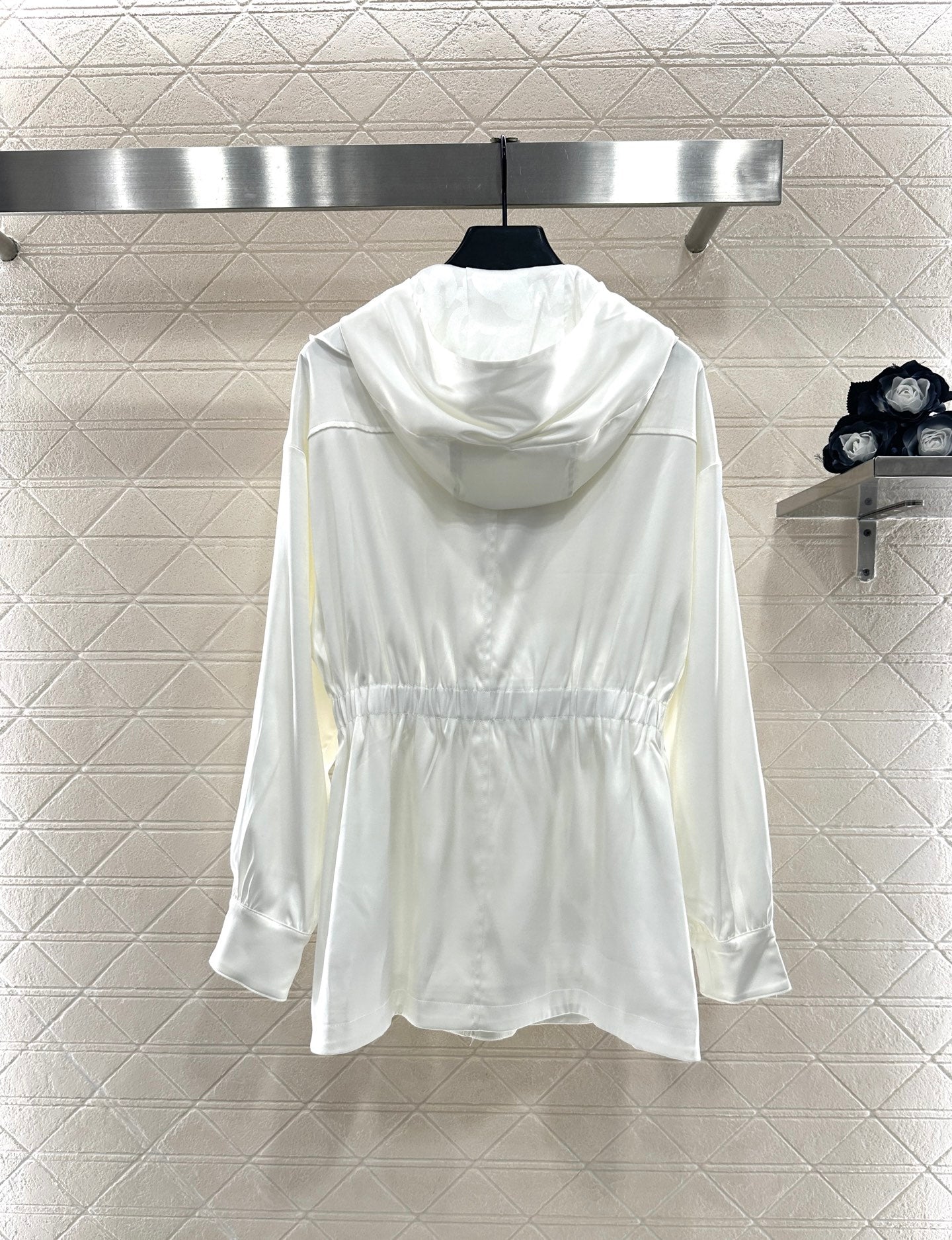 C 25 Lace mid-length trench coat