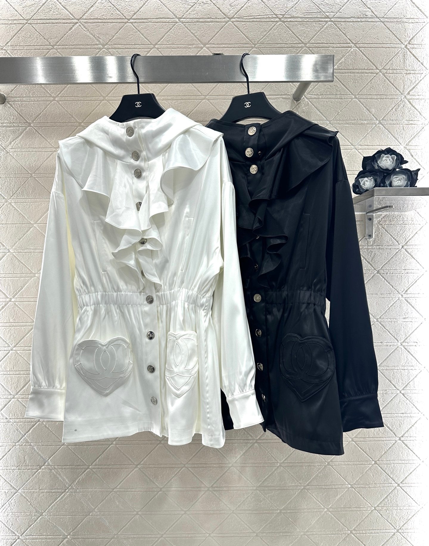 C 25 Lace mid-length trench coat