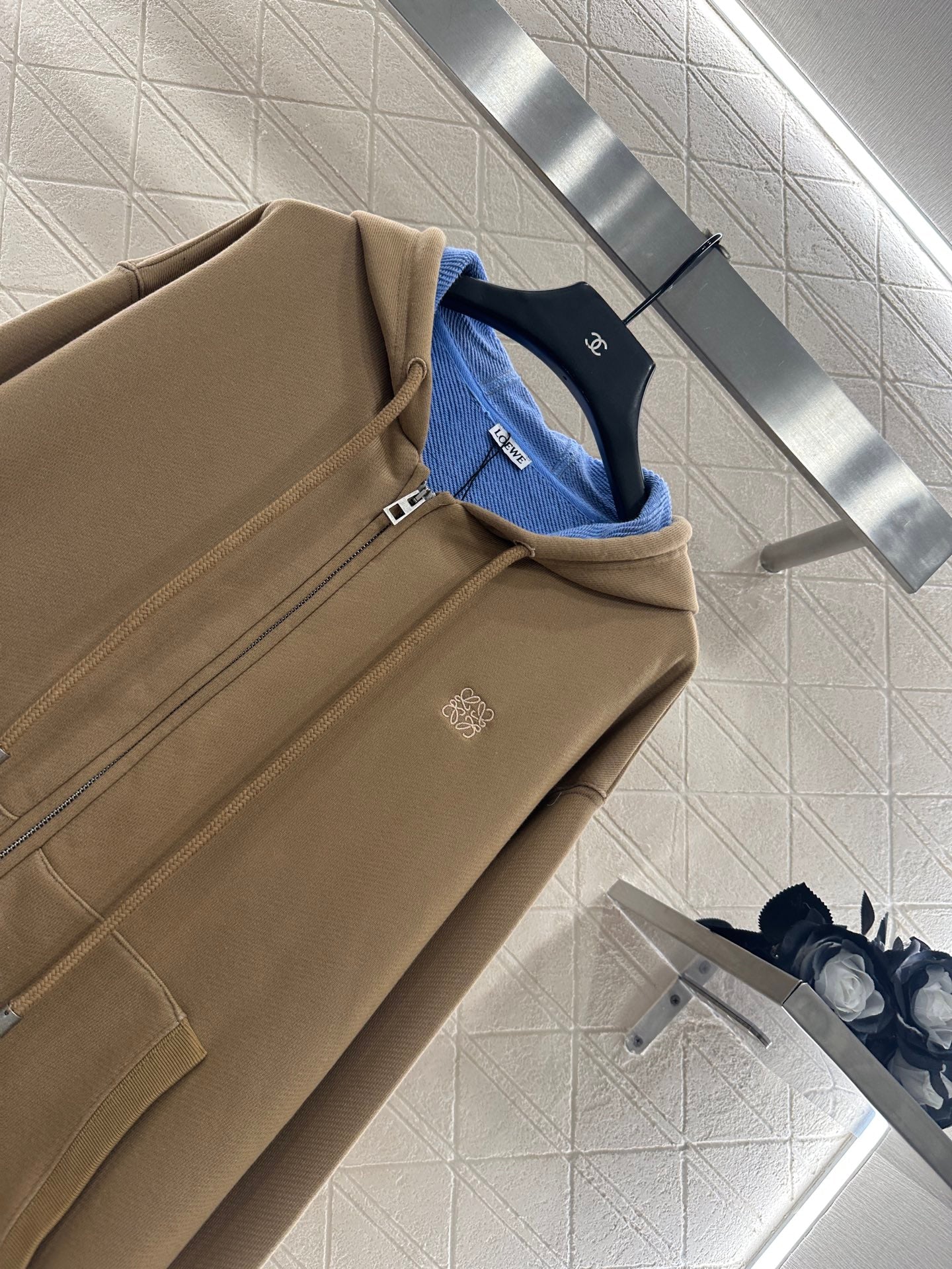Lo 25 Hooded zip-up sweatshirt