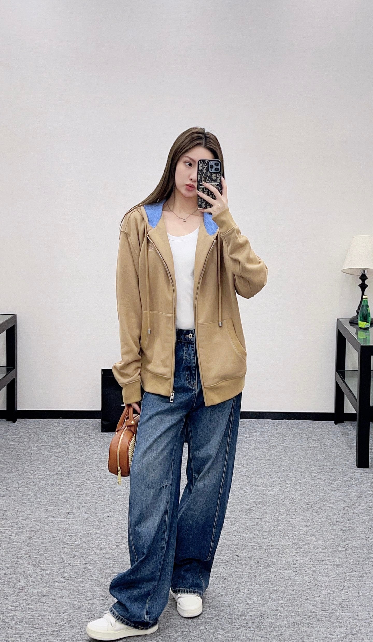 Lo 25 Hooded zip-up sweatshirt