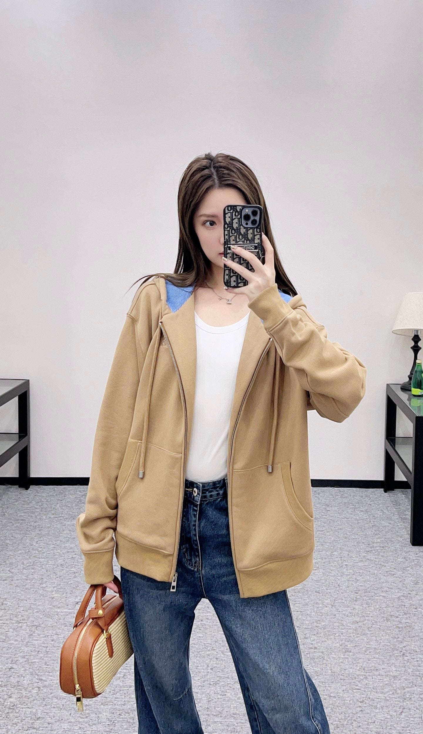 Lo 25 Hooded zip-up sweatshirt