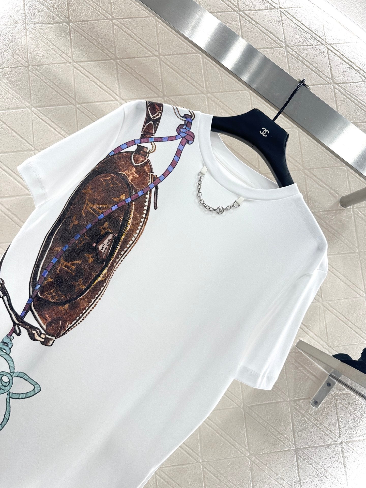 L 25 Chain round neck printed short sleeves