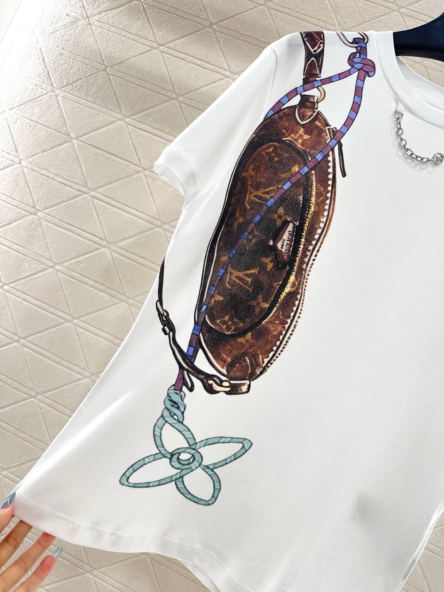 L 25 Chain round neck printed short sleeves