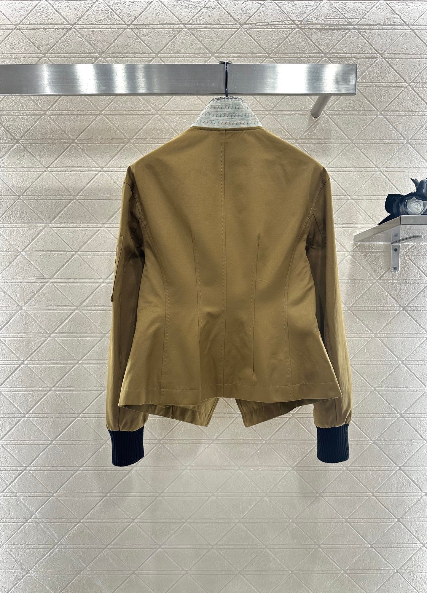 Di 25 Stand collar slim fit jacket