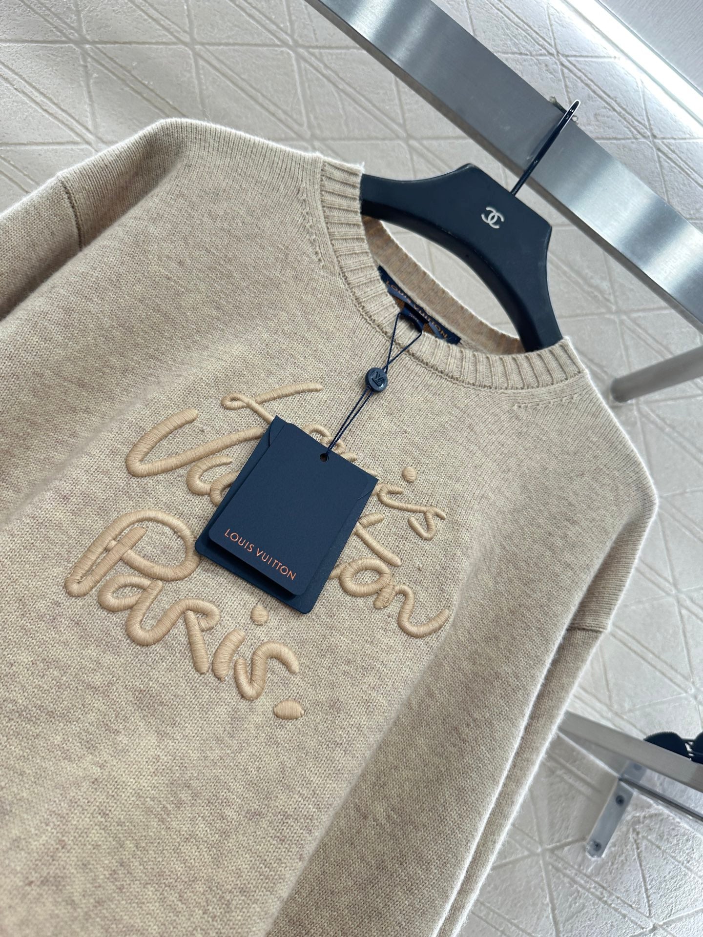 L 25 Simple letter cashmere sweater