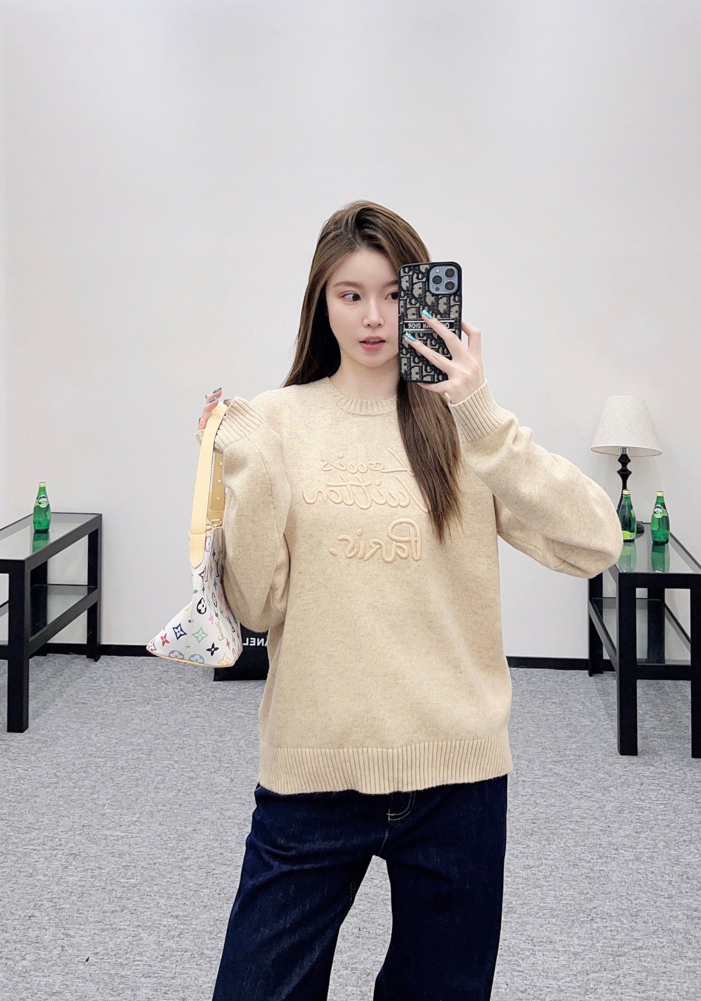 L 25 Simple letter cashmere sweater