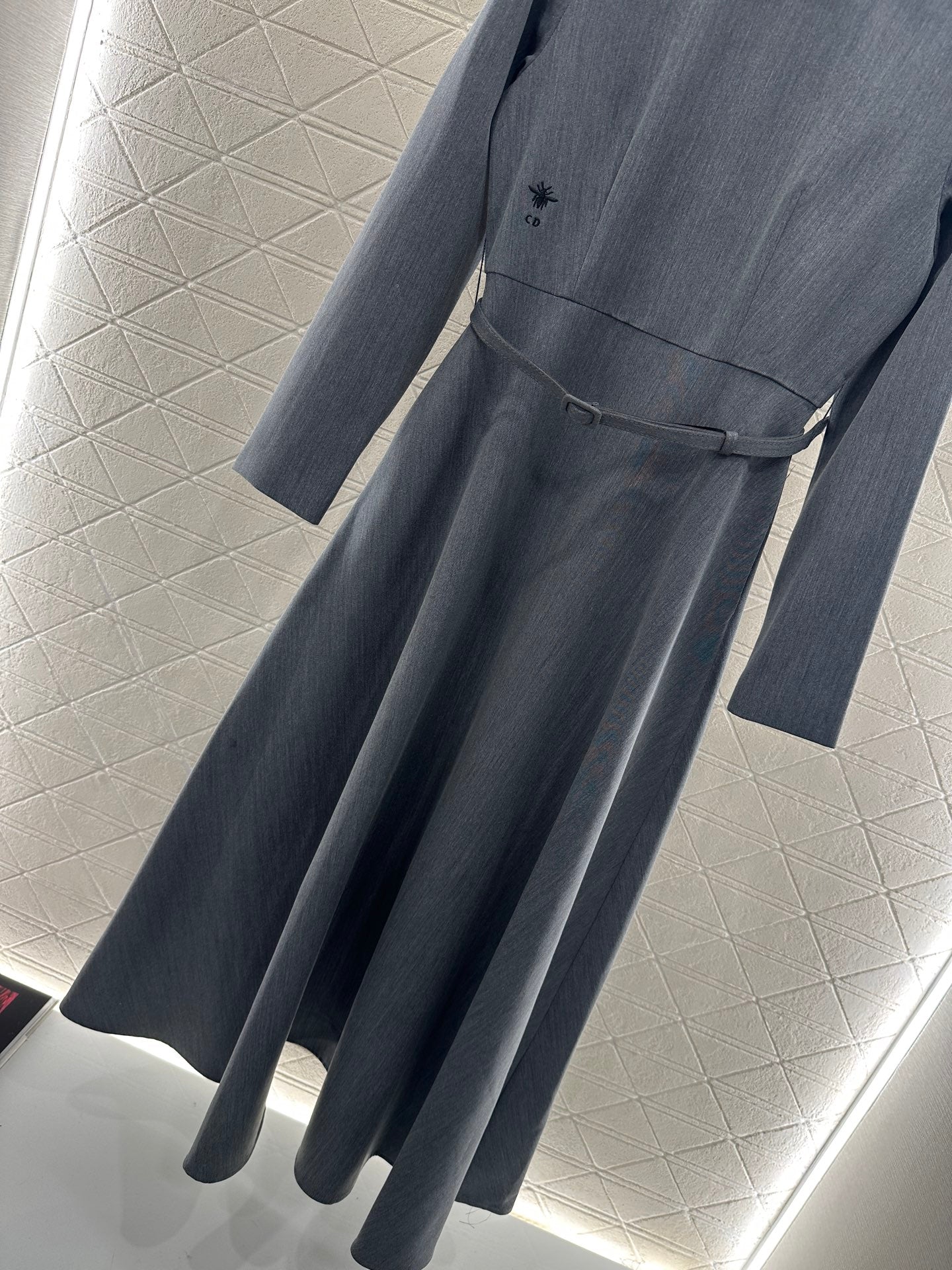 Di 25 Pearl embellished belt dress