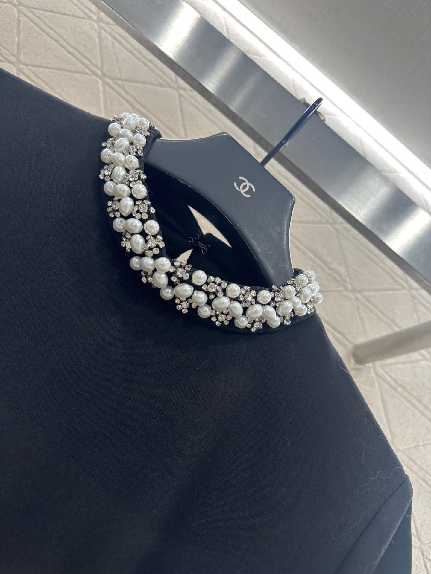 Di 25 Pearl embellished belt dress