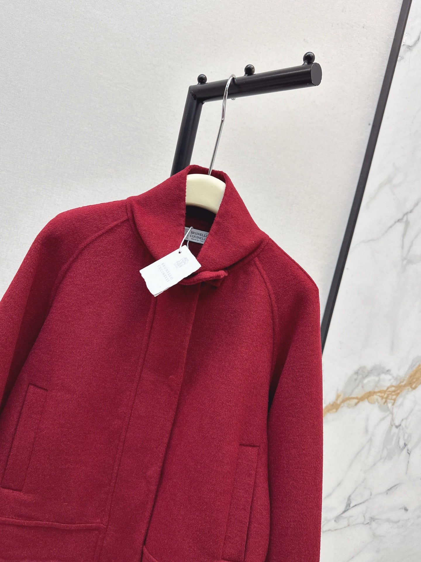 Bru 25 New wool short coat