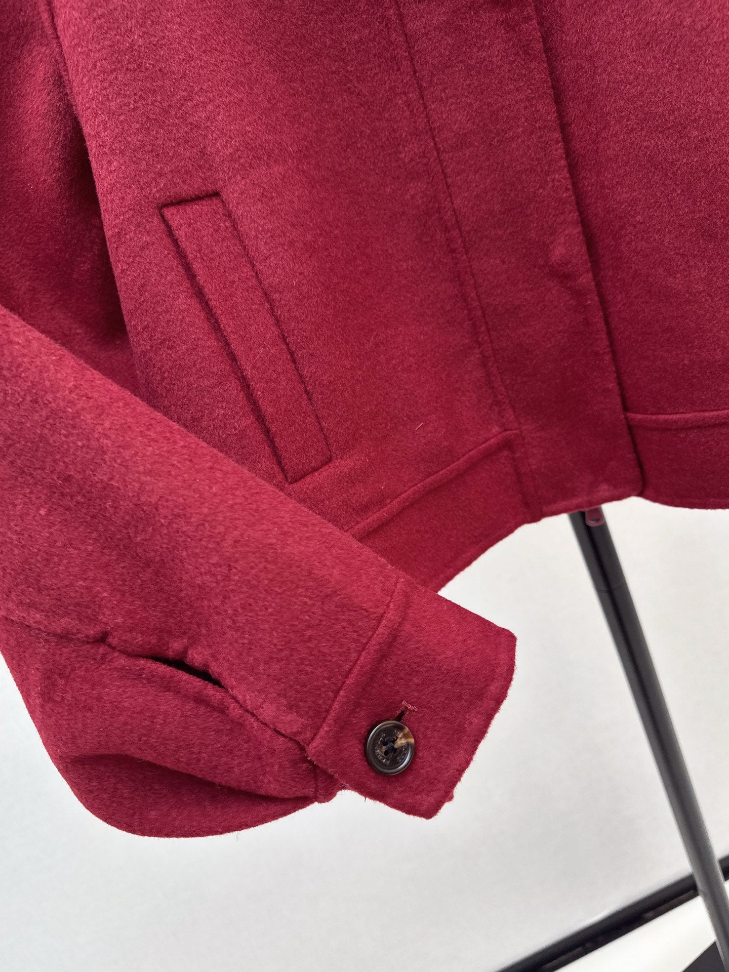 Bru 25 New wool short coat
