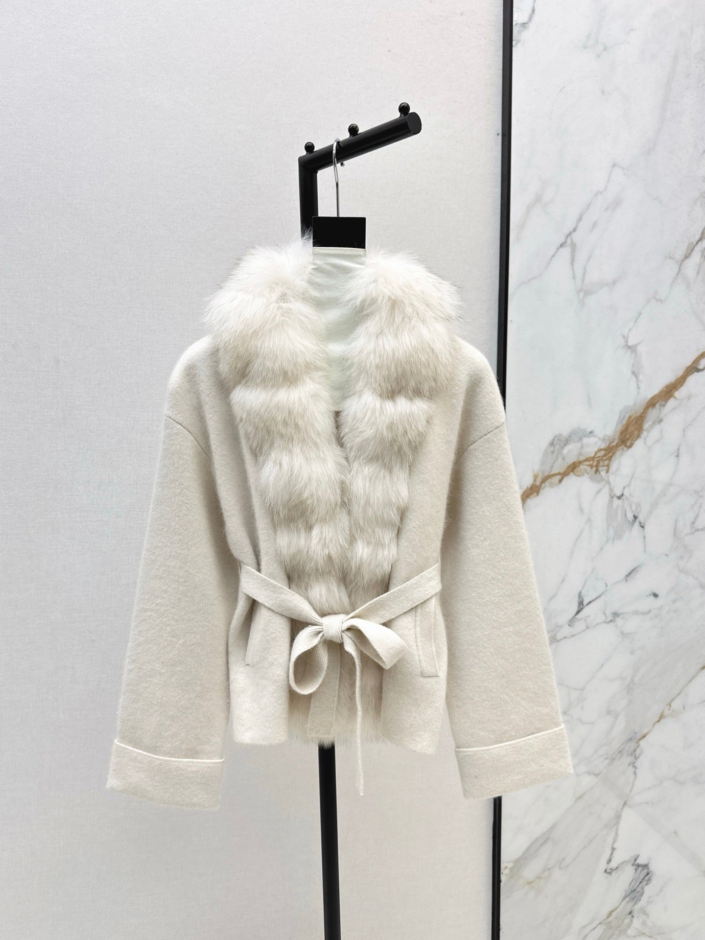 Fen 25 New Fox Fur Trimmed Knitted Jacket(BROWN/WHITE/GRAY)