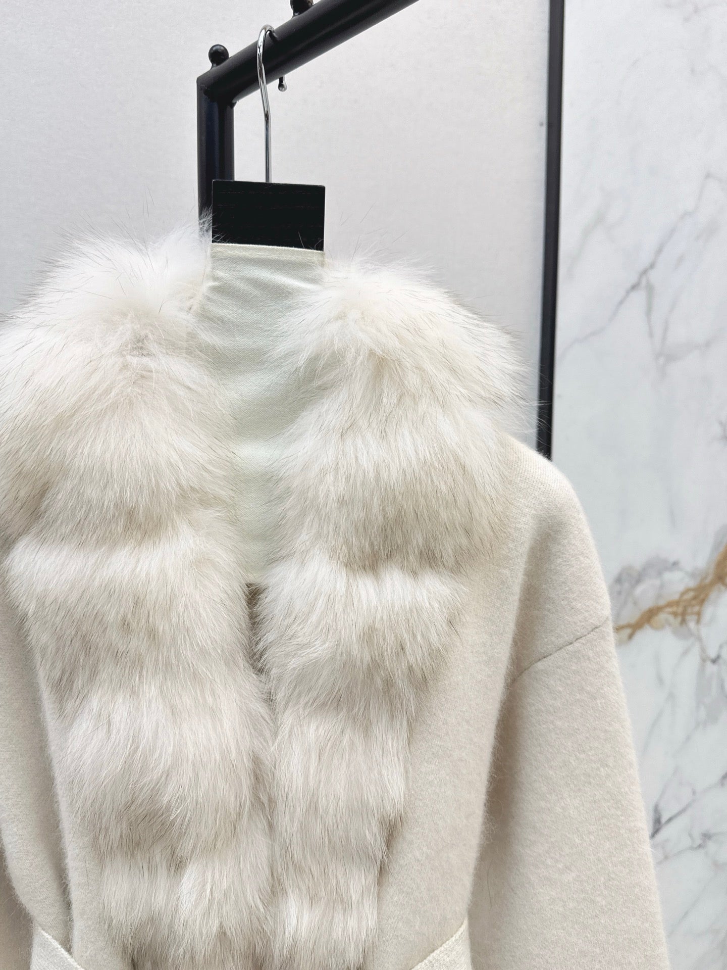 Fen 25 New Fox Fur Trimmed Knitted Jacket(BROWN/WHITE/GRAY)