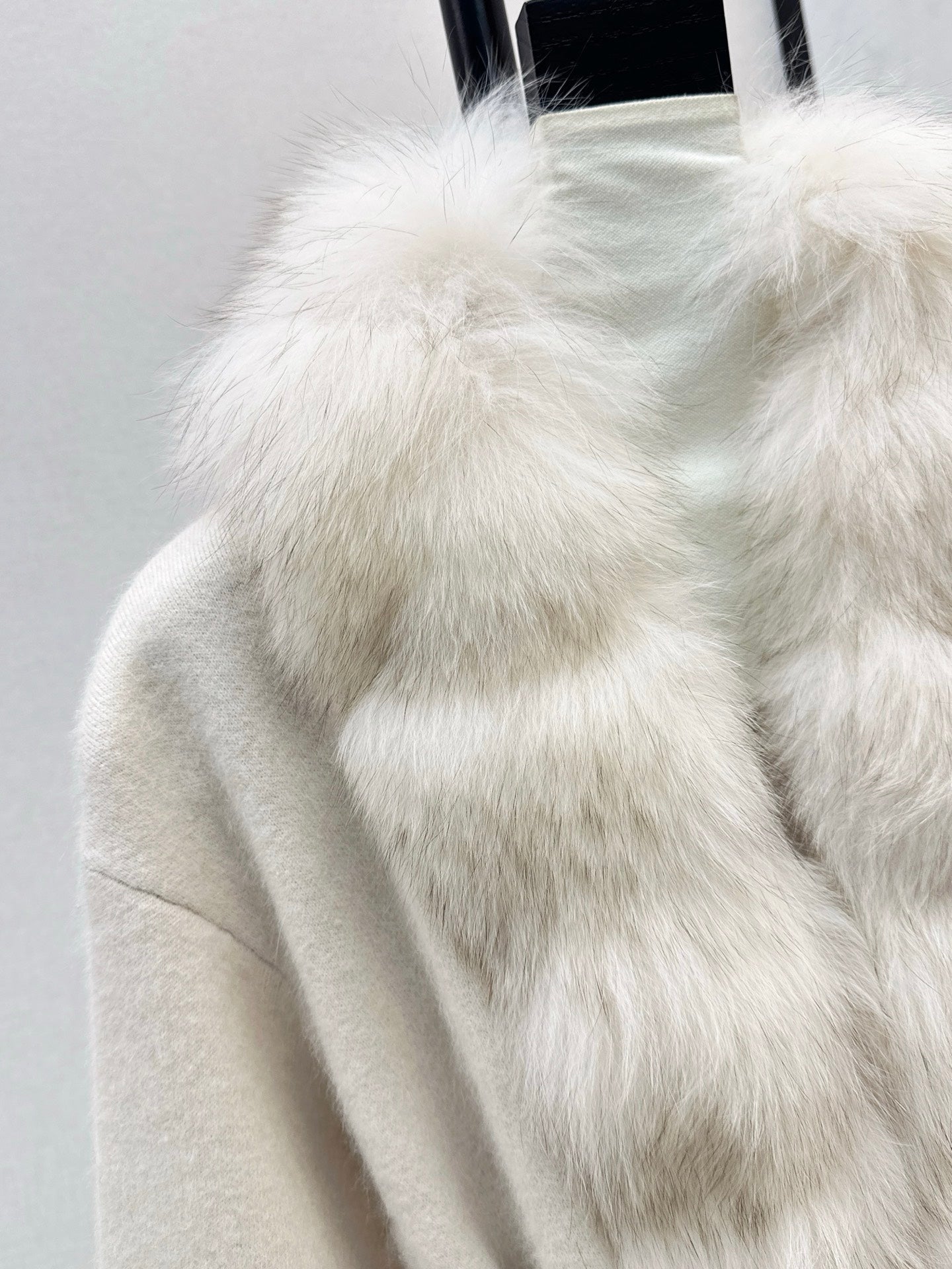 Fen 25 New Fox Fur Trimmed Knitted Jacket(BROWN/WHITE/GRAY)