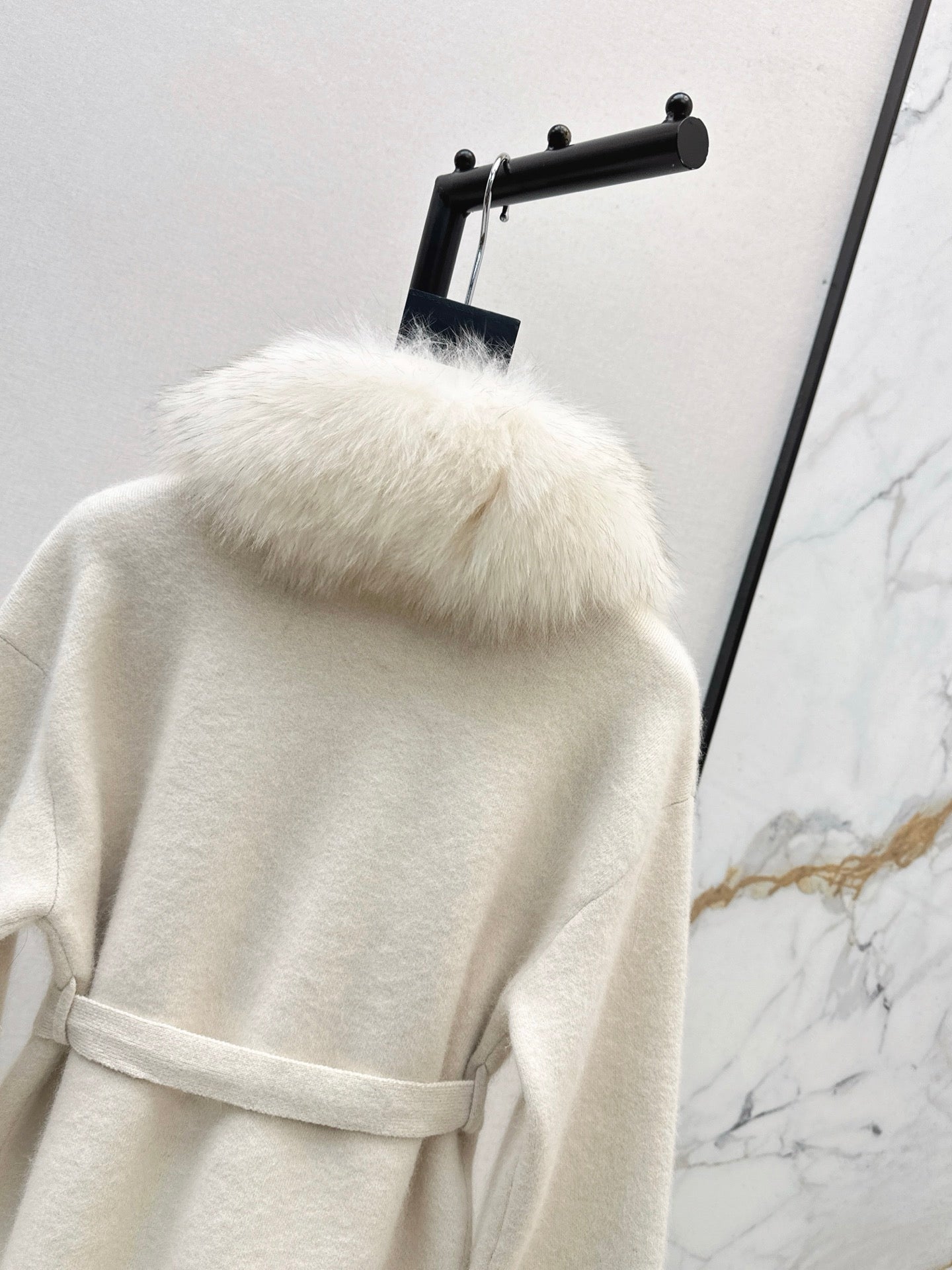 Fen 25 New Fox Fur Trimmed Knitted Jacket(BROWN/WHITE/GRAY)