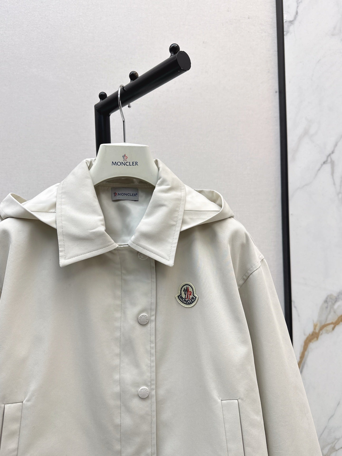 Mon 25 New hooded windbreaker jacket(BEIGI/BLACK)
