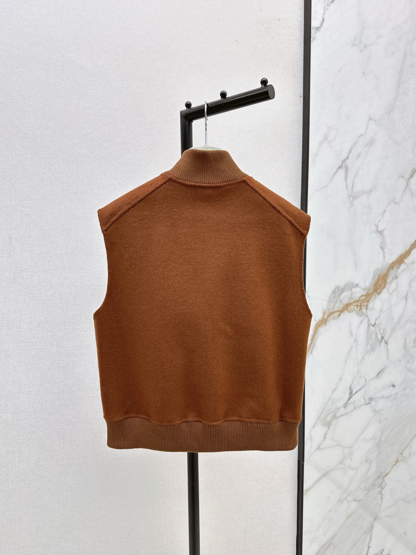 He 25 Wool double-faced vest jacket