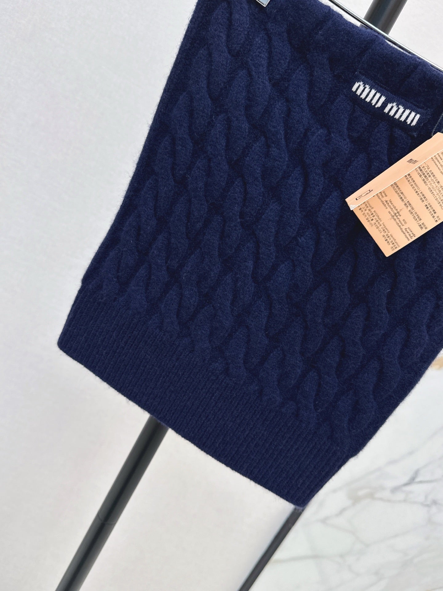 Mi 25 Cable Knit Tube Top