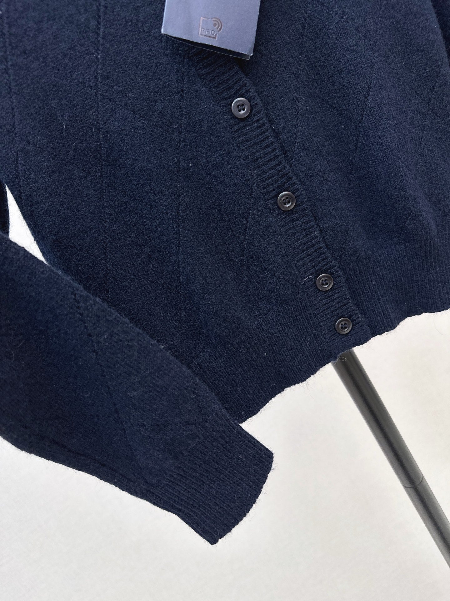 Mi 25 Diagonal zipper lapel knitted cashmere sweater