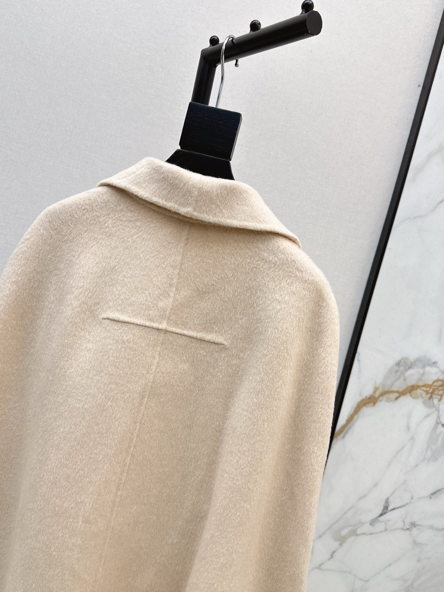 Di 25 Double-faced wool cape coat