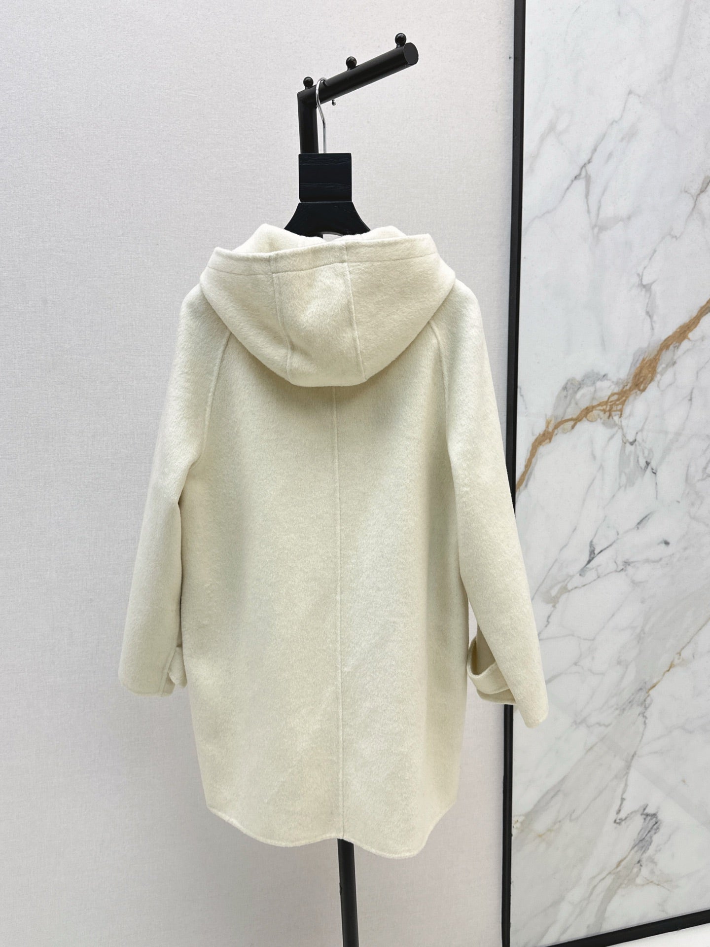 Lor 25 Hooded coat