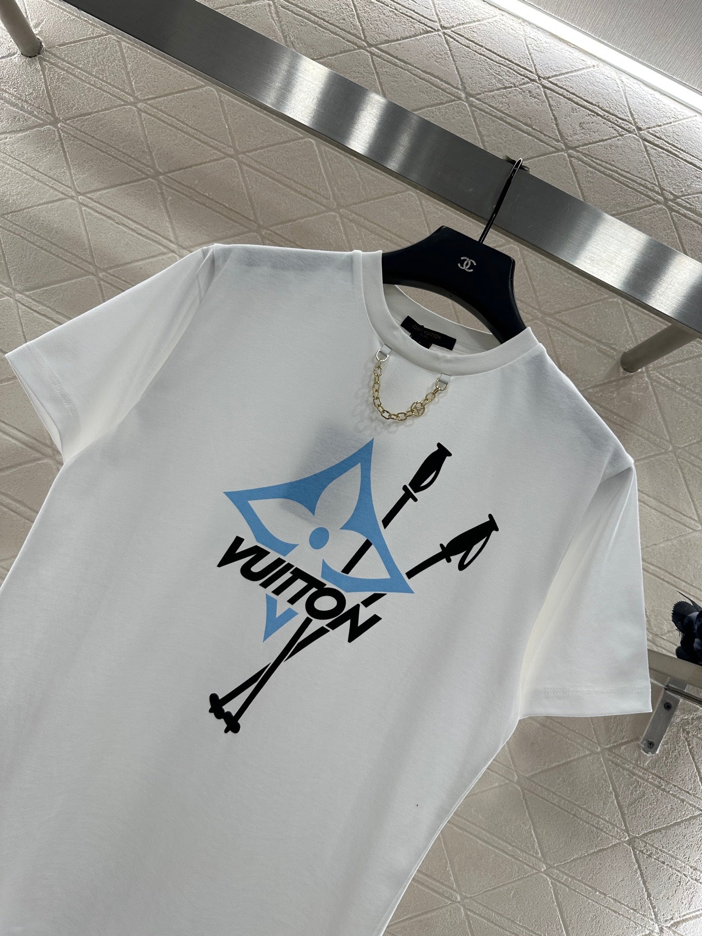 L 25 Chain Print Short Sleeves