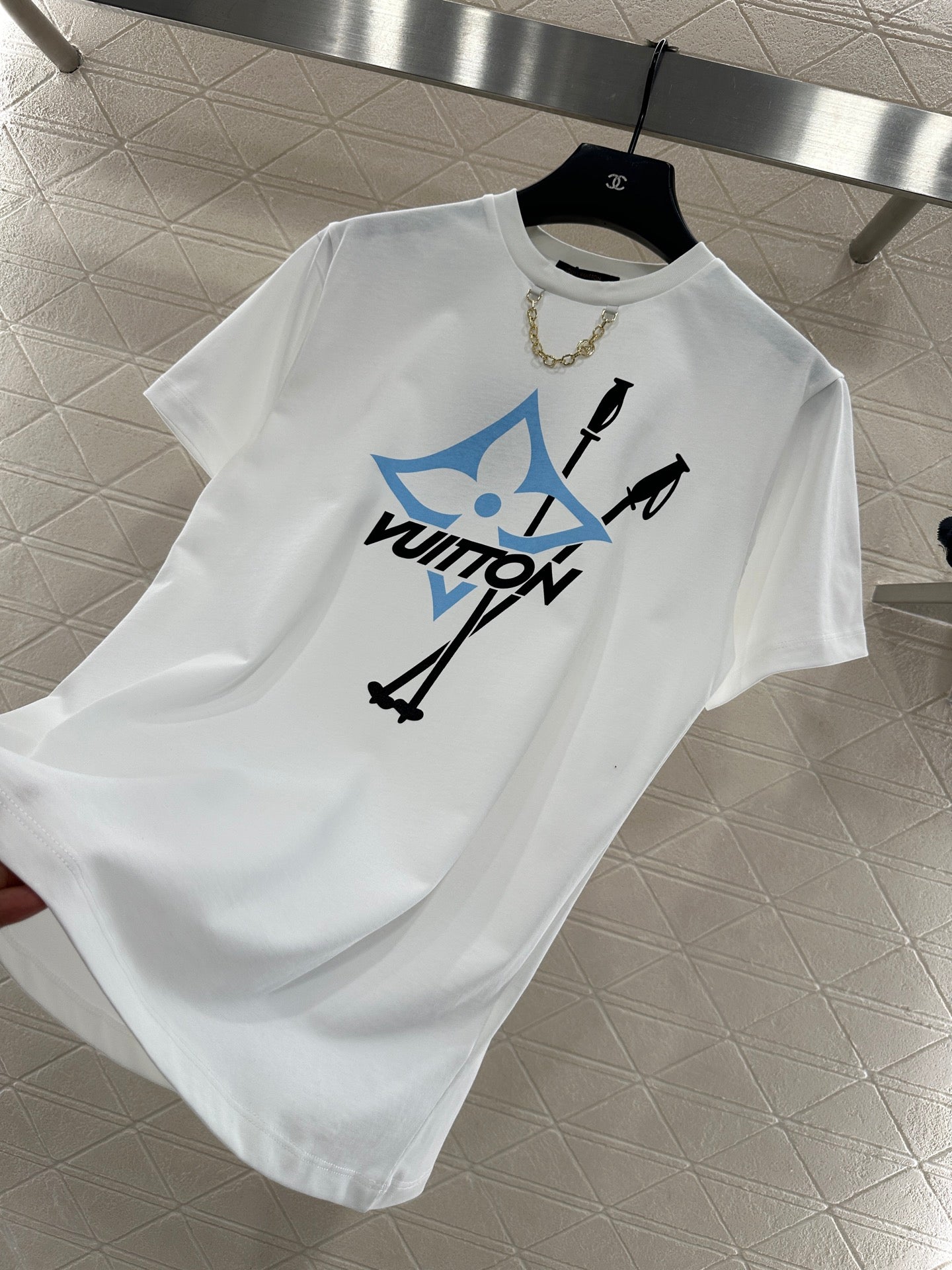 L 25 Chain Print Short Sleeves