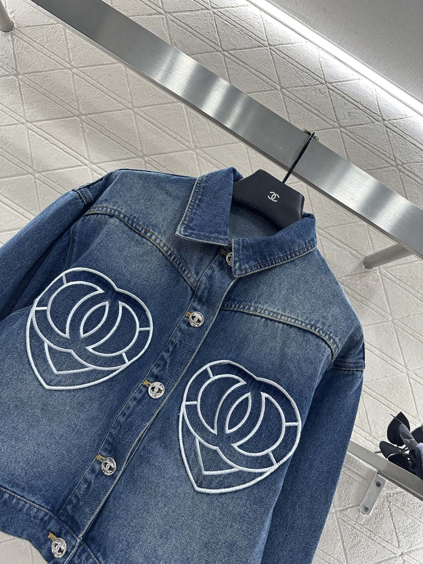 C 25 Heart logo denim jacket