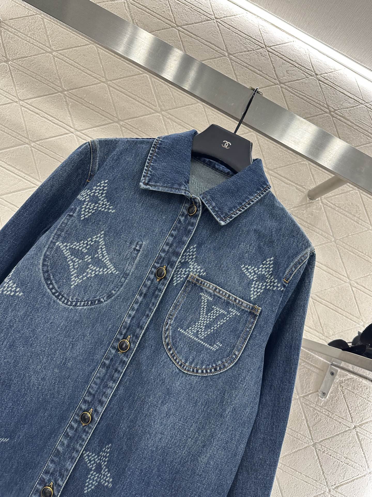 L 25 Laser printed denim shirt