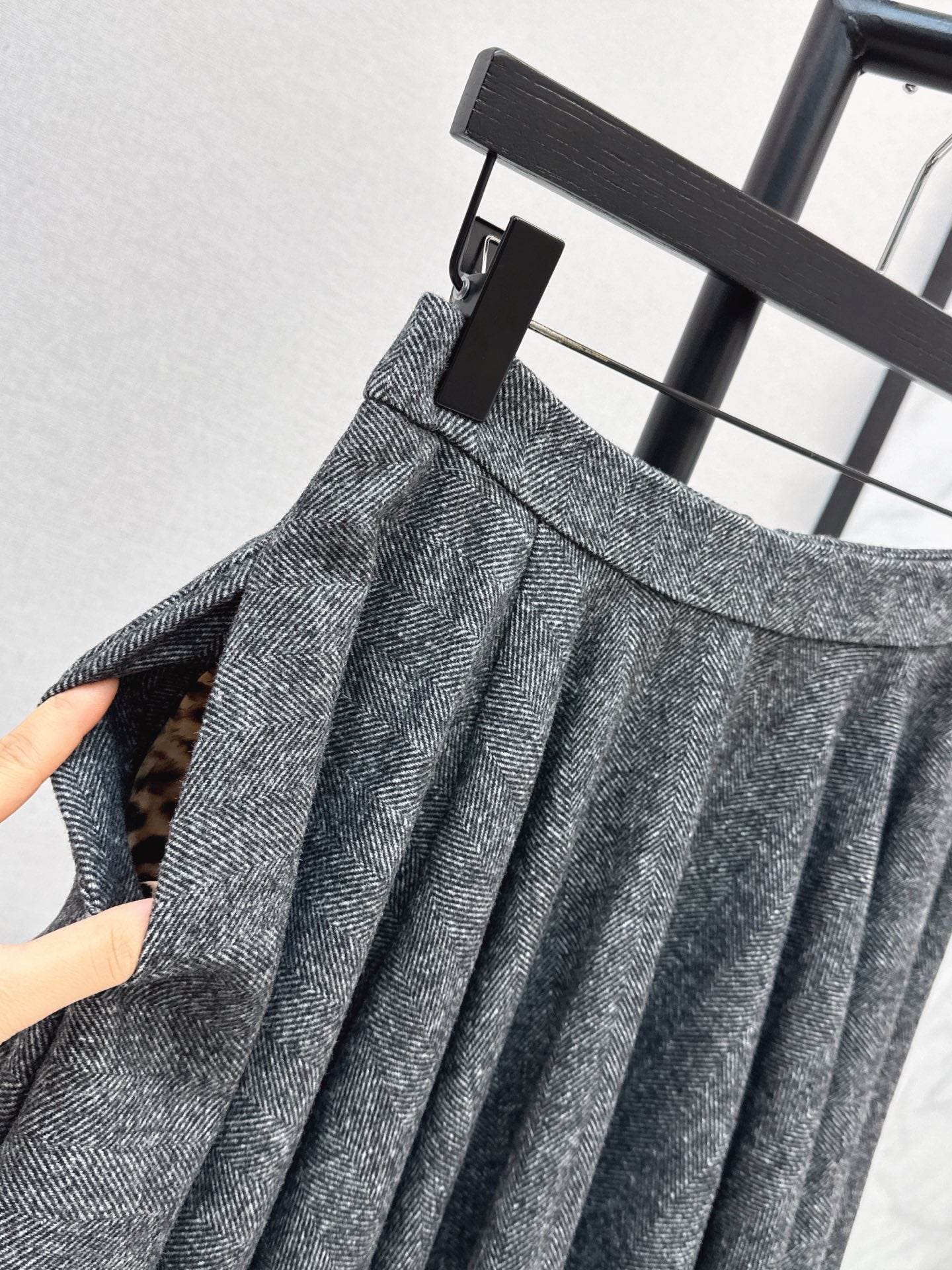 Dol 25 wool skirt