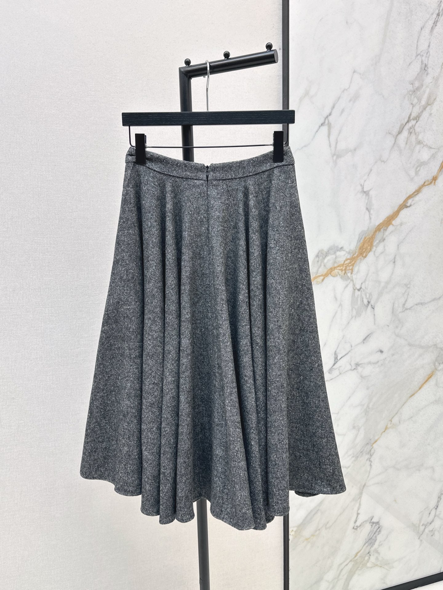 Dol 25 wool skirt