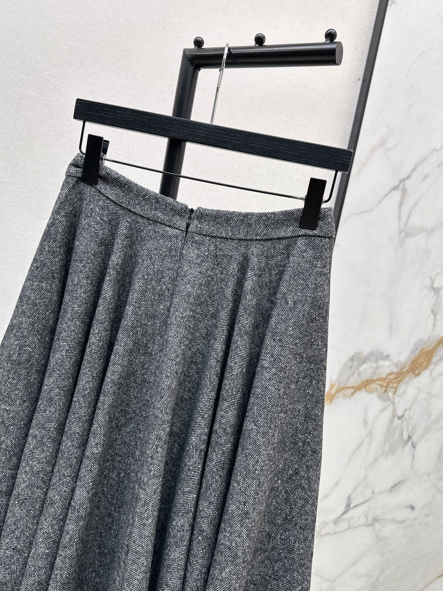 Dol 25 wool skirt