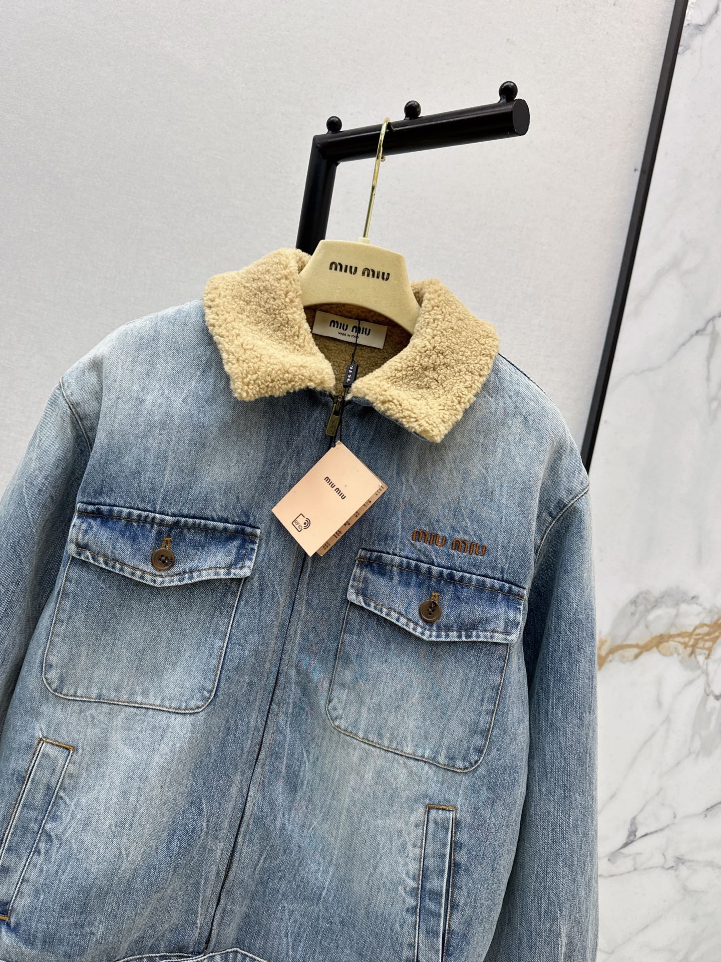Mi 25 Lambswool collar denim jacket