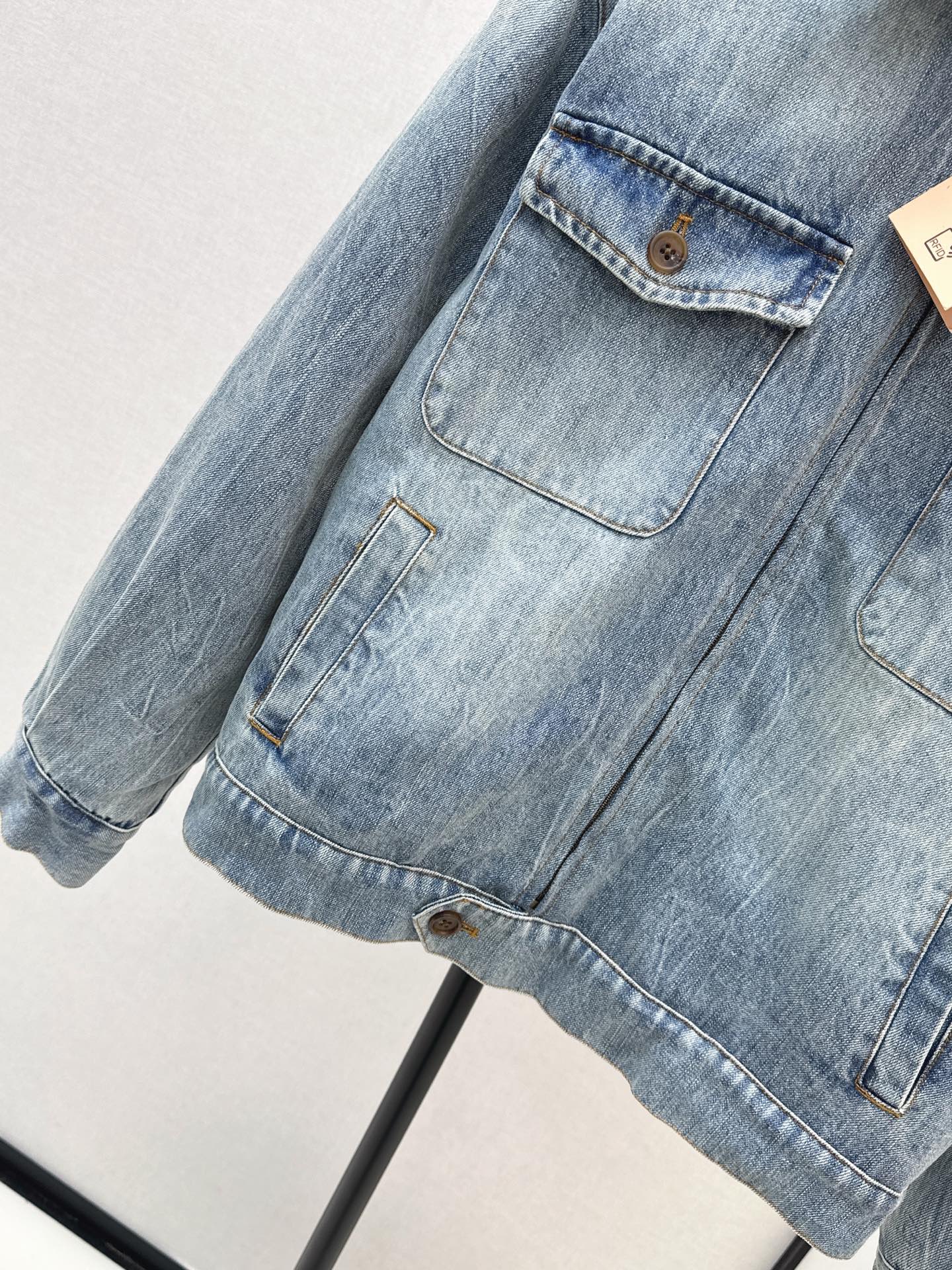 Mi 25 Lambswool collar denim jacket