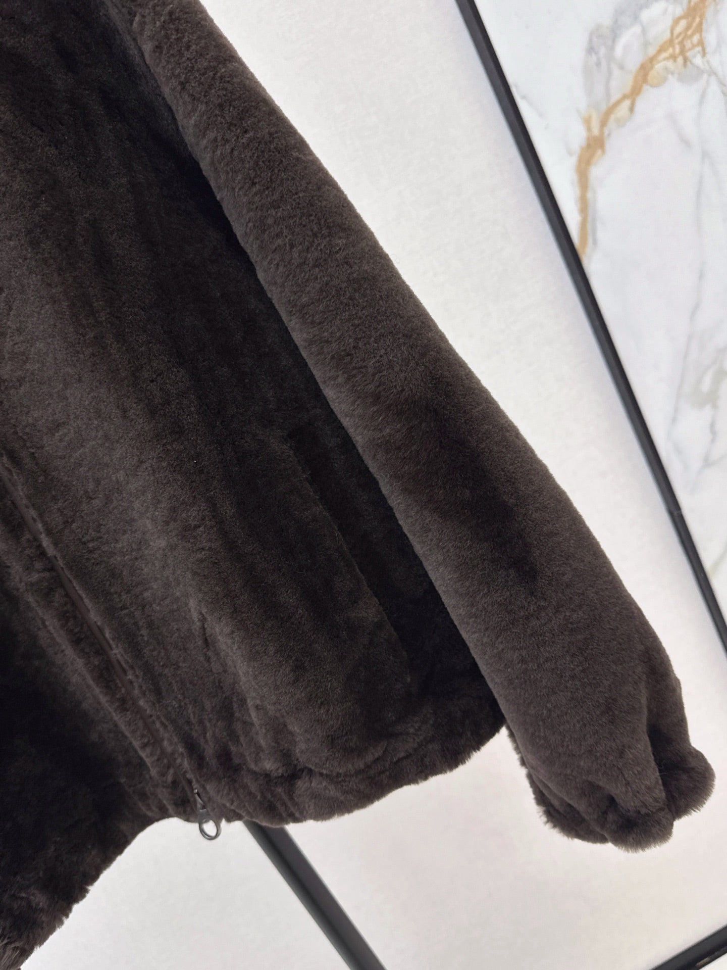 Lor 25 Fur coat with high collar