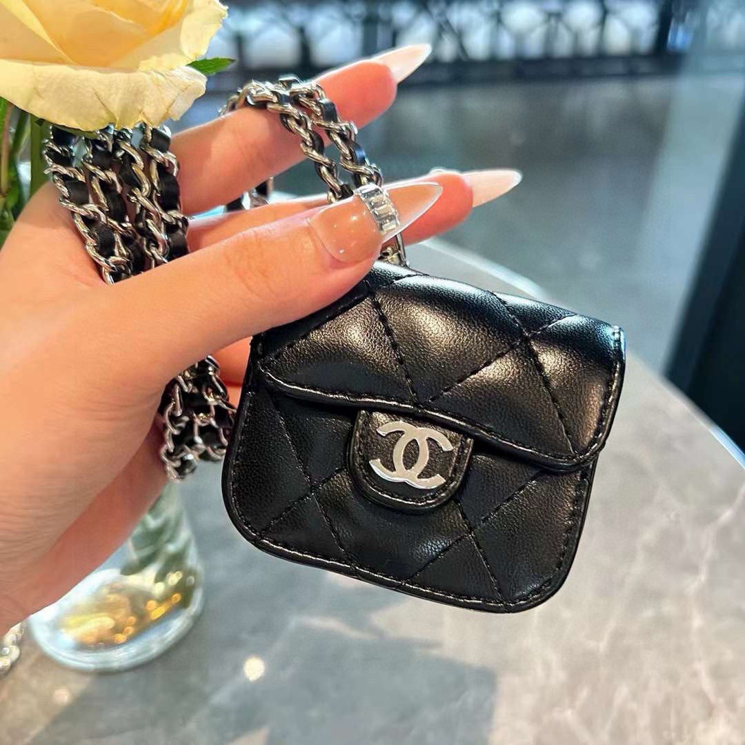 C 25 Classic Lingge Earphone Bag