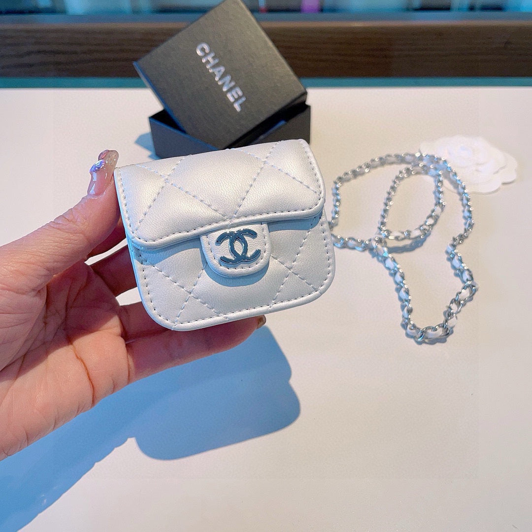 C 25 Classic Lingge Earphone Bag