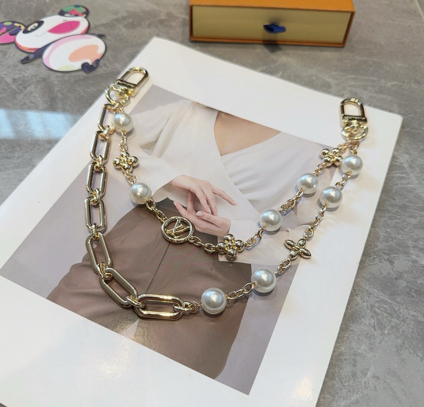 L 25 Keychain bag hanging chain Figaro belt chain