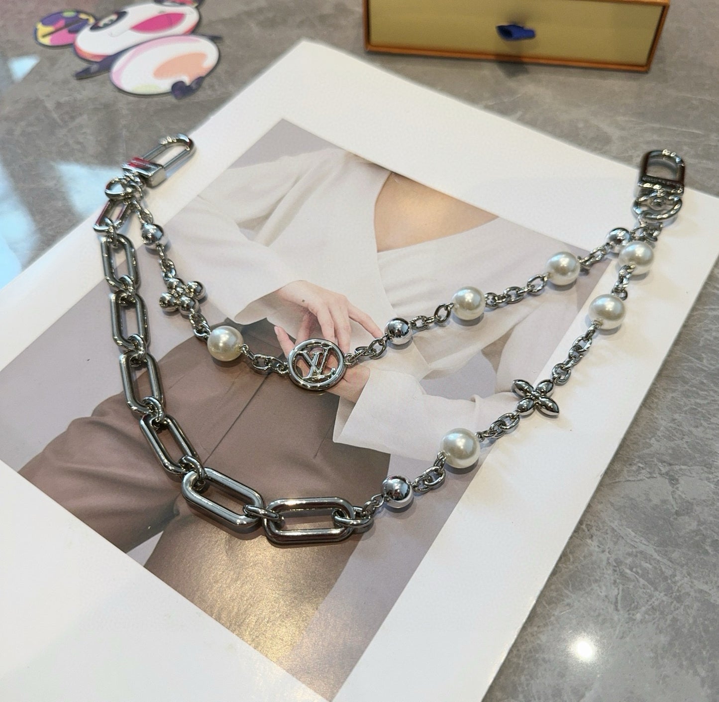 L 25 Keychain bag hanging chain Figaro belt chain