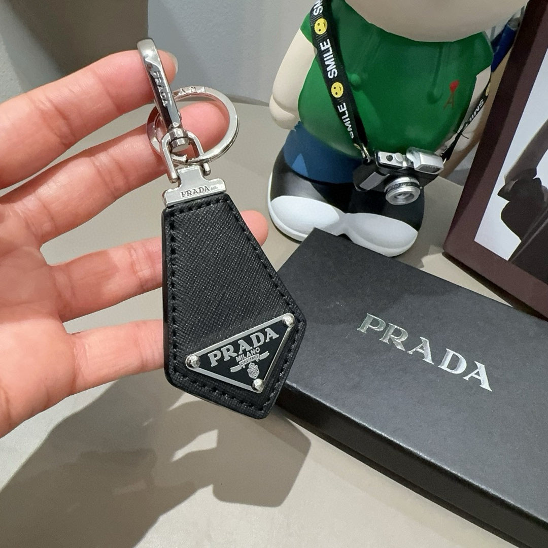 Pr 25 Key leather keychain