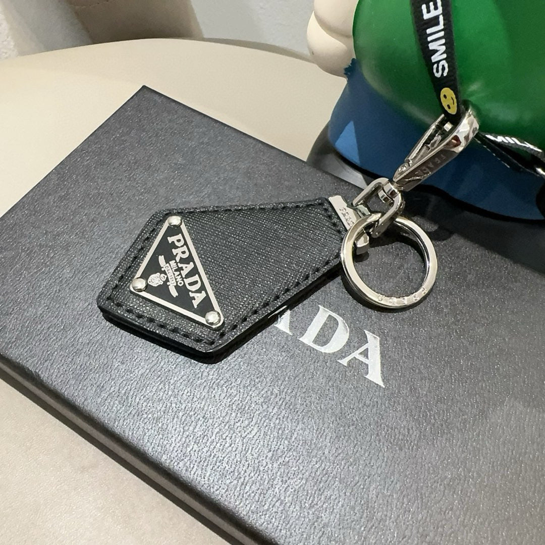 Pr 25 Key leather keychain