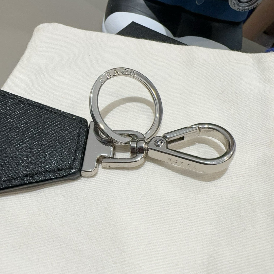 Pr 25 Key leather keychain