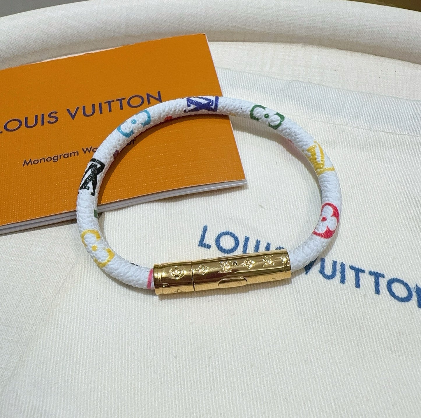 L 25 Vintage leather rope bracelet