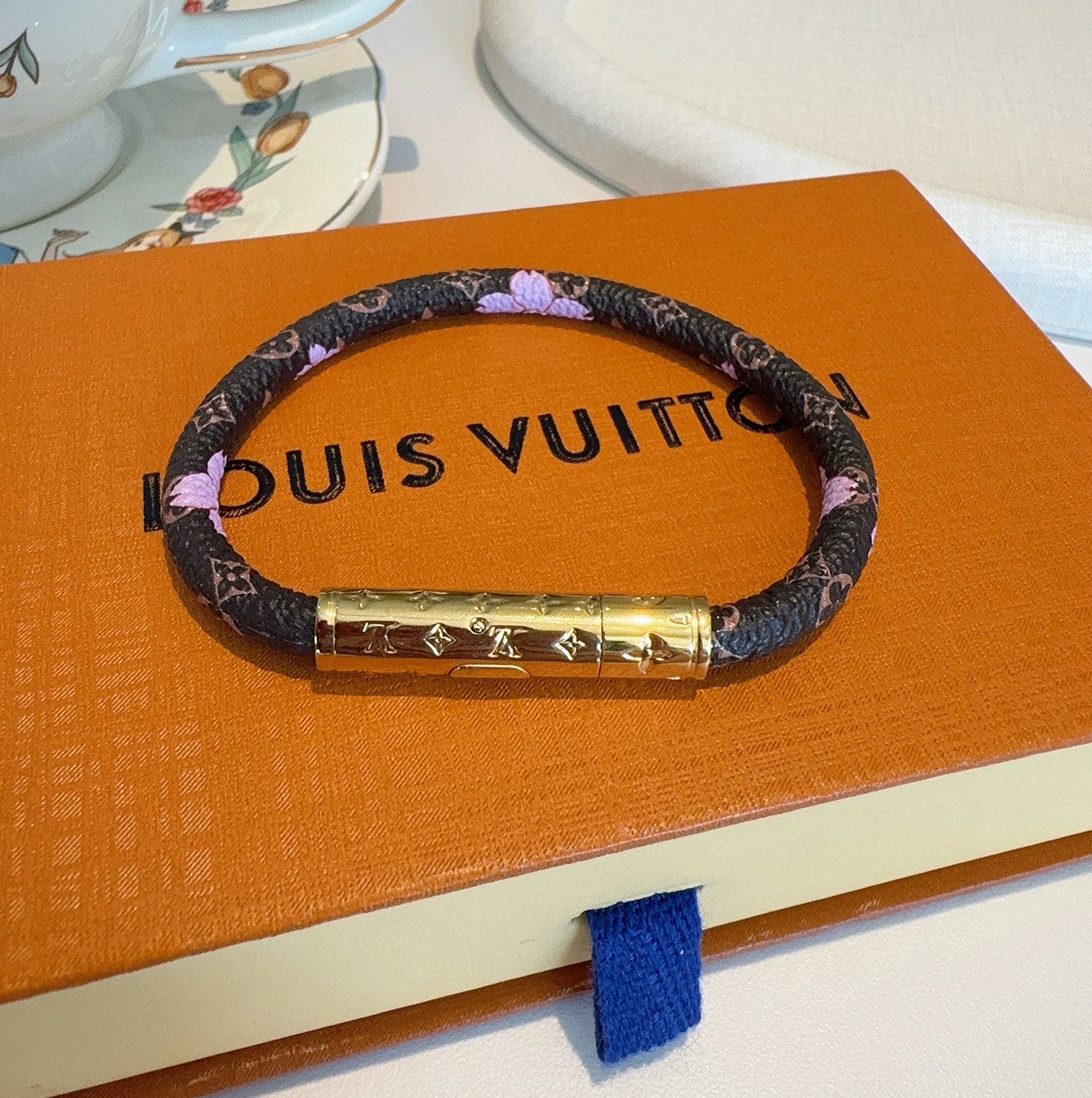 L 25 Vintage leather rope bracelet