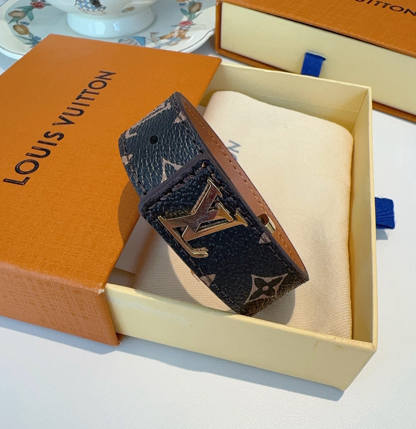 L 25 Vintage leather rope bracelet
