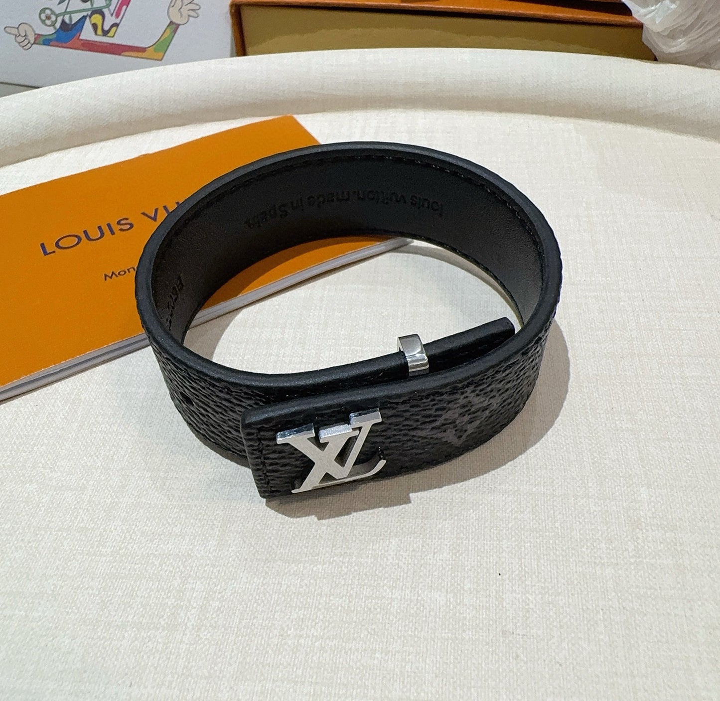 L 25 Vintage leather rope bracelet