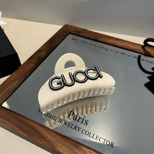 Gu 25 Diamond logo hair clip